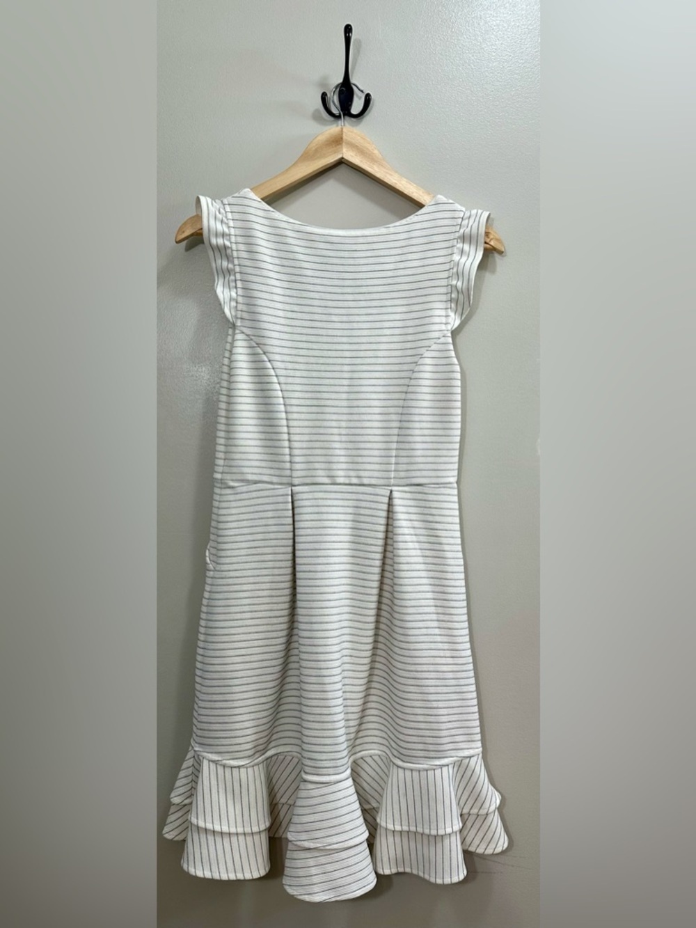 Anthropologie Maeve Sunland
Striped Ruffle Hem Fit & Flare Dress Size 4 - Picture 5 of 10